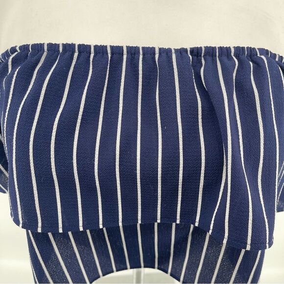 Forever 21 Women’s Navy Blue Striped Off The Shoulder Flowy Crop Top Small - Picture 3 of 12